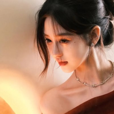 战火中的女神